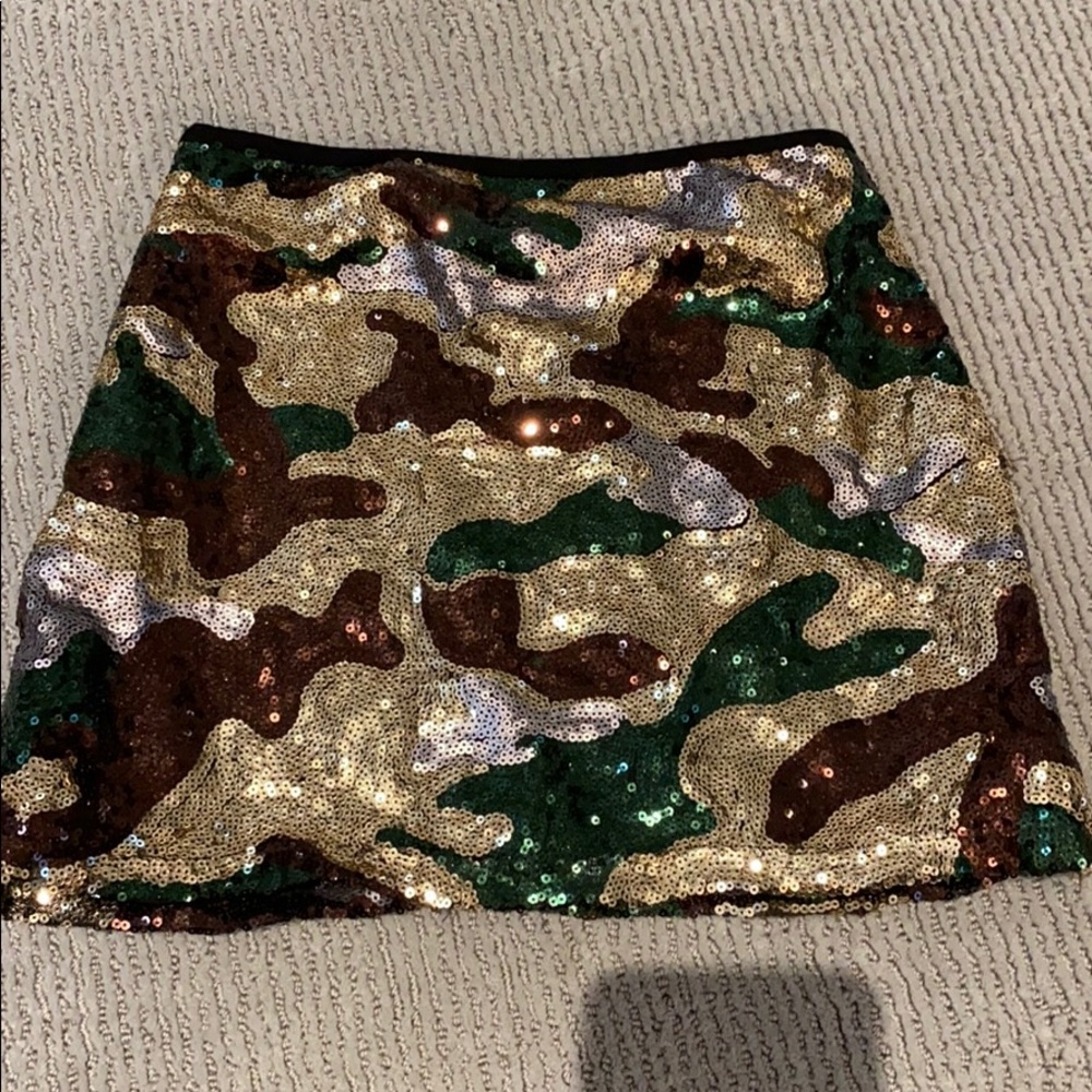 Flowers by Zoe camp sequin mini skirt! Girls Sz M